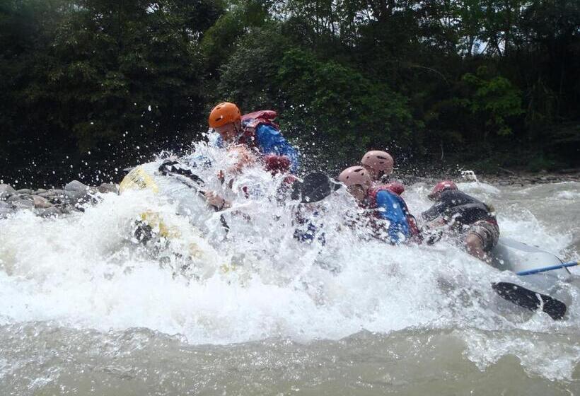 צימר Hostal Limoncocha