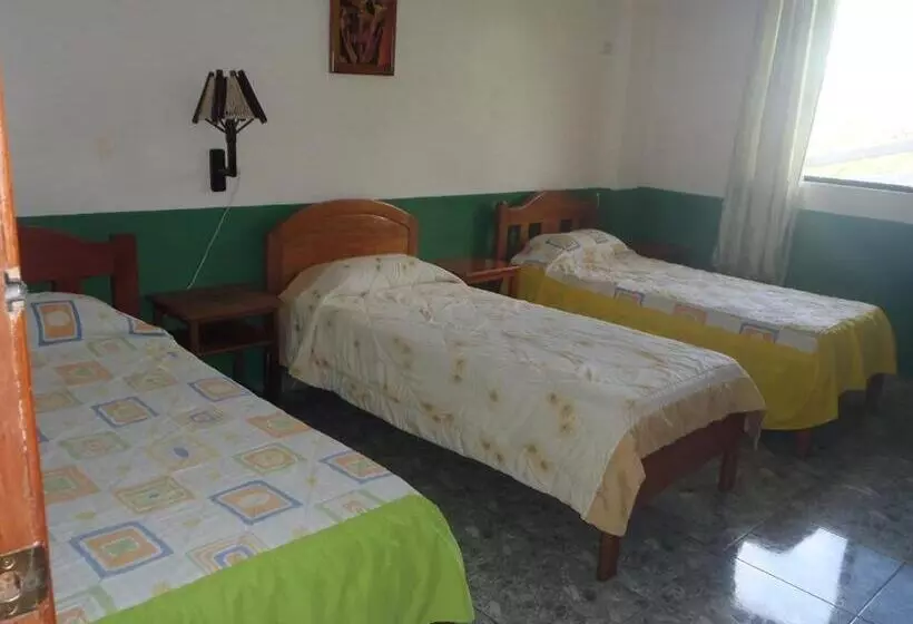 Bed & Breakfast Hostal Limoncocha