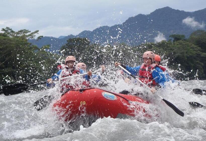 צימר Hostal Limoncocha