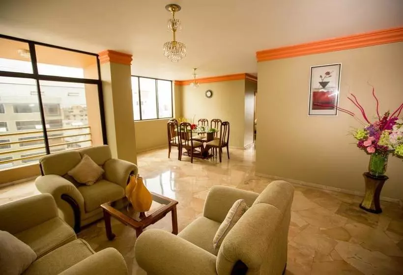 Hotel Bucaneiro