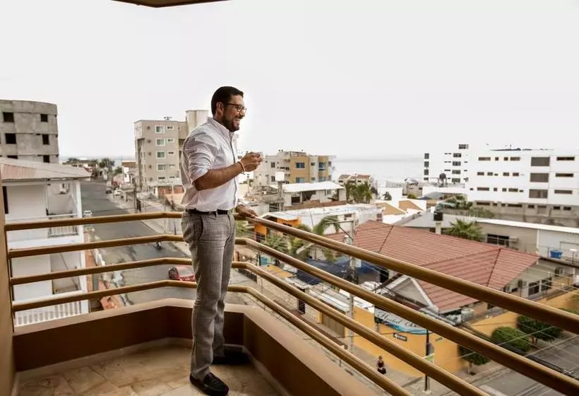 Hotel Bucaneiro