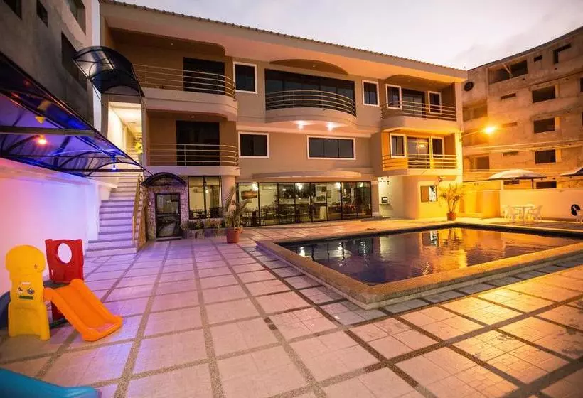 Hotel Bucaneiro