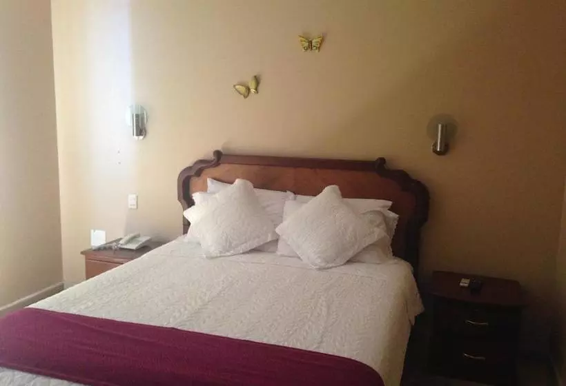 Hotel Bucaneiro