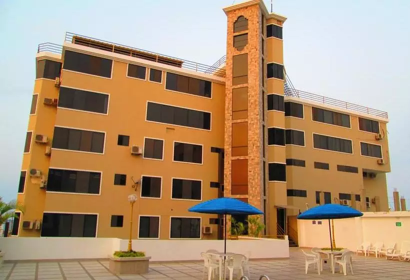 Hotel Bucaneiro