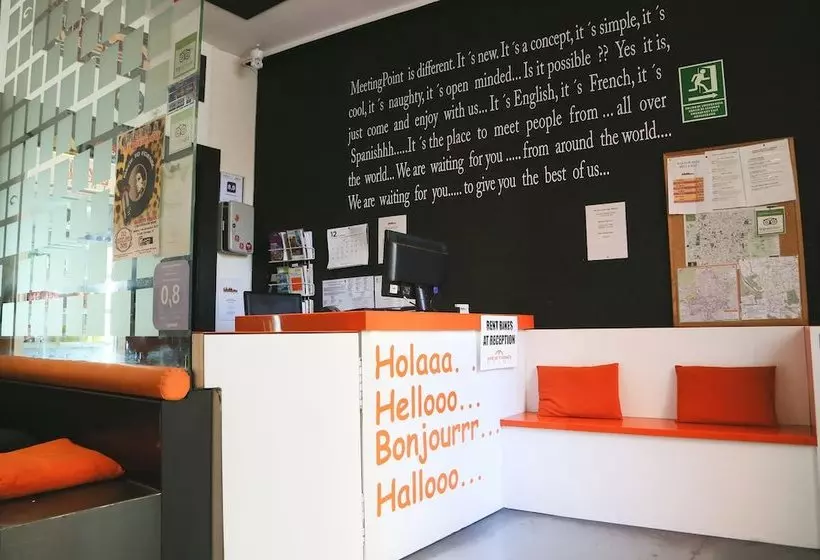 هتل Hostels Meetingpoint