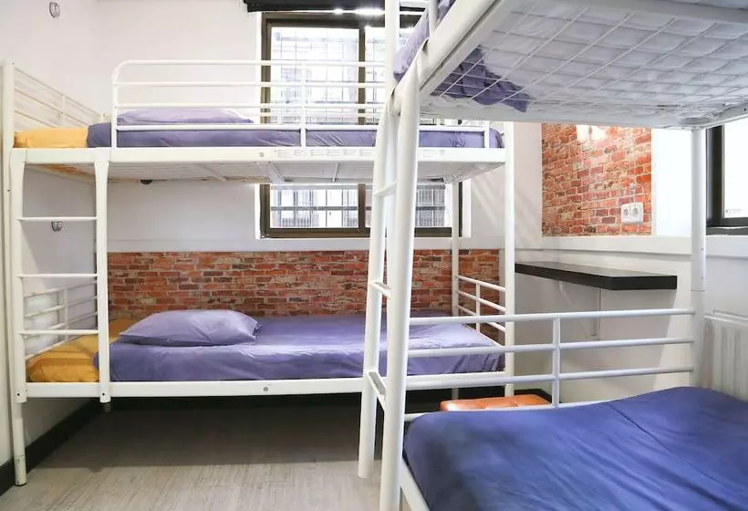 هتل Hostels Meetingpoint