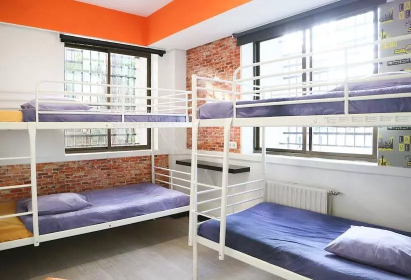 هتل Hostels Meetingpoint