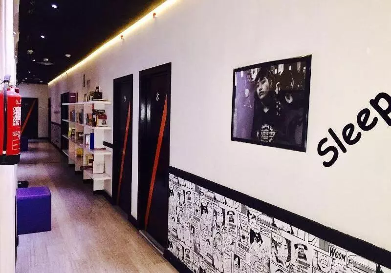 هتل Hostels Meetingpoint