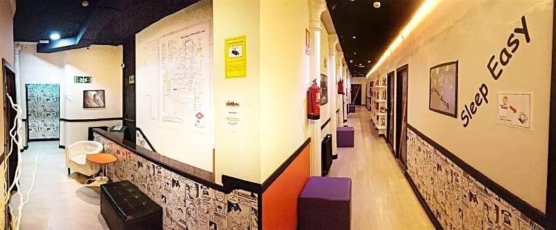 هتل Hostels Meetingpoint