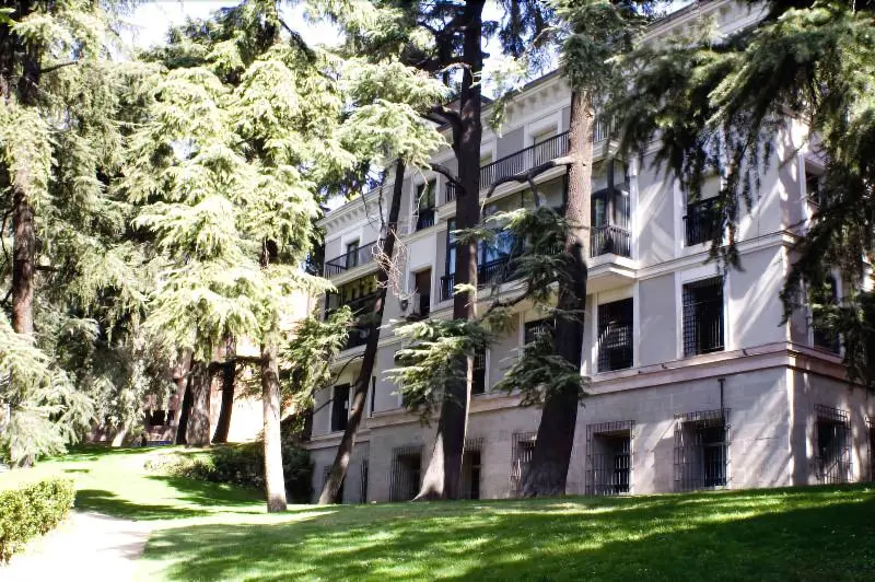 هتل Hostels Meetingpoint