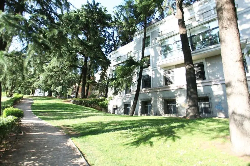هتل Hostels Meetingpoint