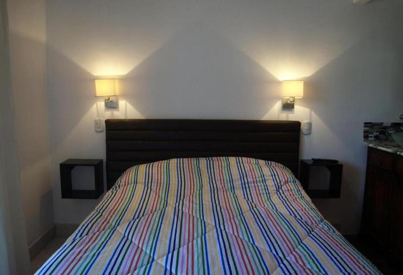 酒店 Hostería Robert