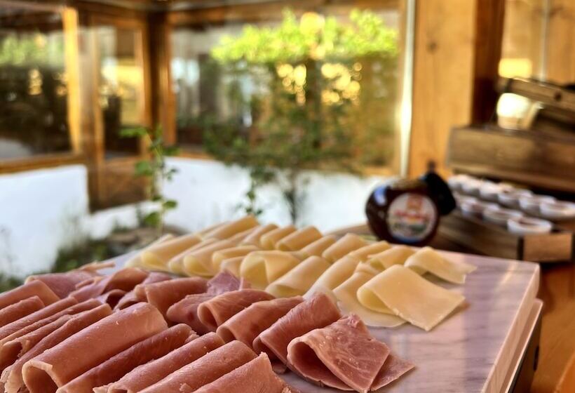 Отель La Balconada By Dot Boutique