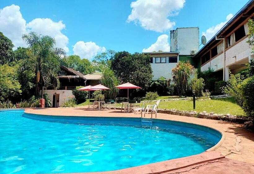 Отель La Toscana