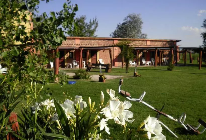 هتل Posada De Campo Mamúll Mapú