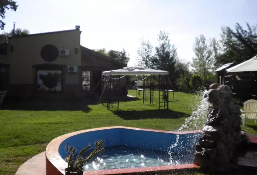 هتل Posada De Campo Mamúll Mapú