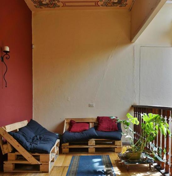 Herberge Hostal Mochiliers Bed And Breakfast