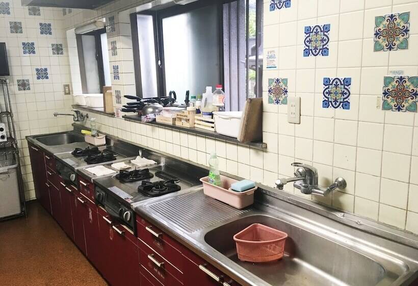 Ofu Jyoshi Kaikan 2nd Building – Caters To Women   Hostel