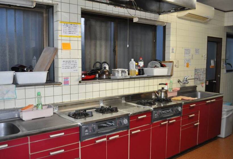 Ofu Jyoshi Kaikan 2nd Building – Caters To Women   Hostel