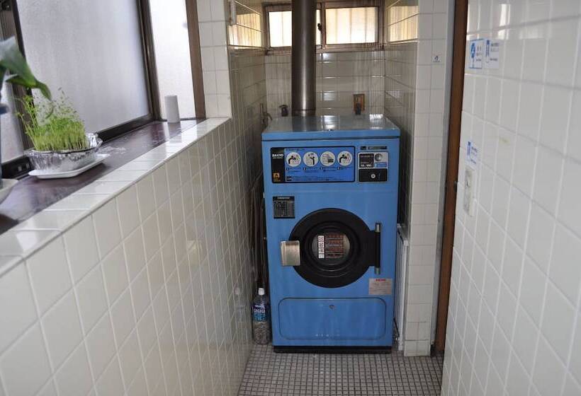 Ofu Jyoshi Kaikan 2nd Building – Caters To Women   Hostel