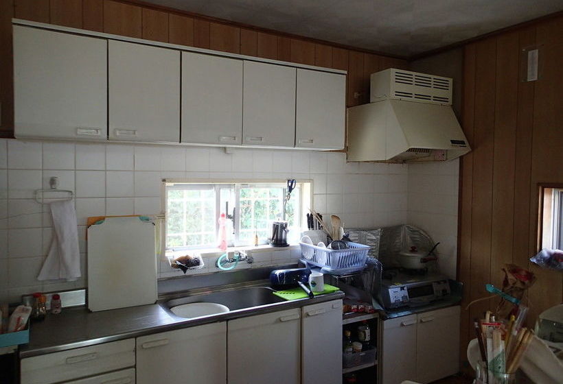 Okinawa Guest House Fushinuyauchi Hostel