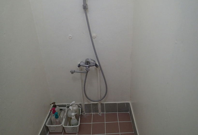 Okinawa Guest House Fushinuyauchi Hostel