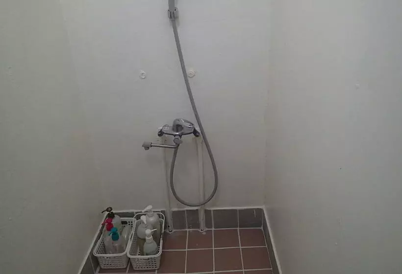 Okinawa Guest House Fushinuyauchi  Hostel