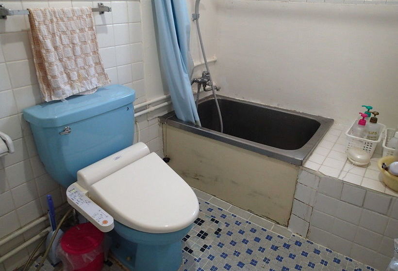 Okinawa Guest House Fushinuyauchi Hostel