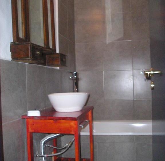 تختخواب و صبحانه La Miralejos