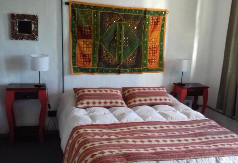 تختخواب و صبحانه La Miralejos