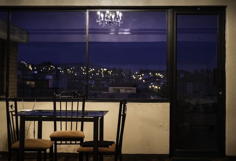 Bed and Breakfast Mariscal Inn & Suites