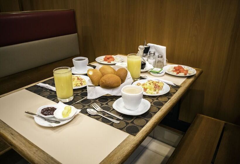 Bed and Breakfast Mariscal Inn & Suites