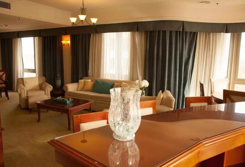 Epic Hotel Villa Mercedes