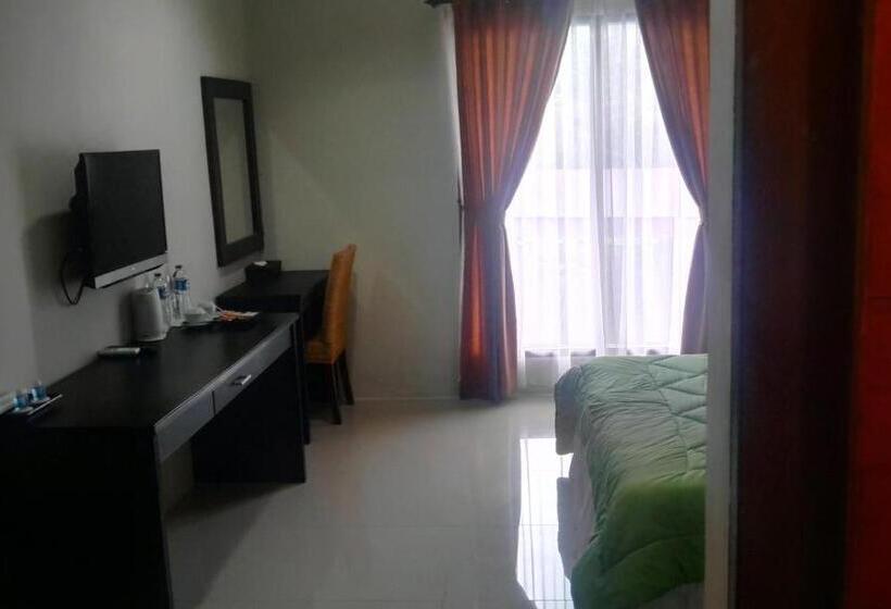 Hotel Bumi Gumati Resort & Convention