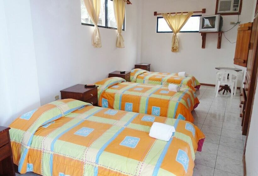 فندق Pelican Bay