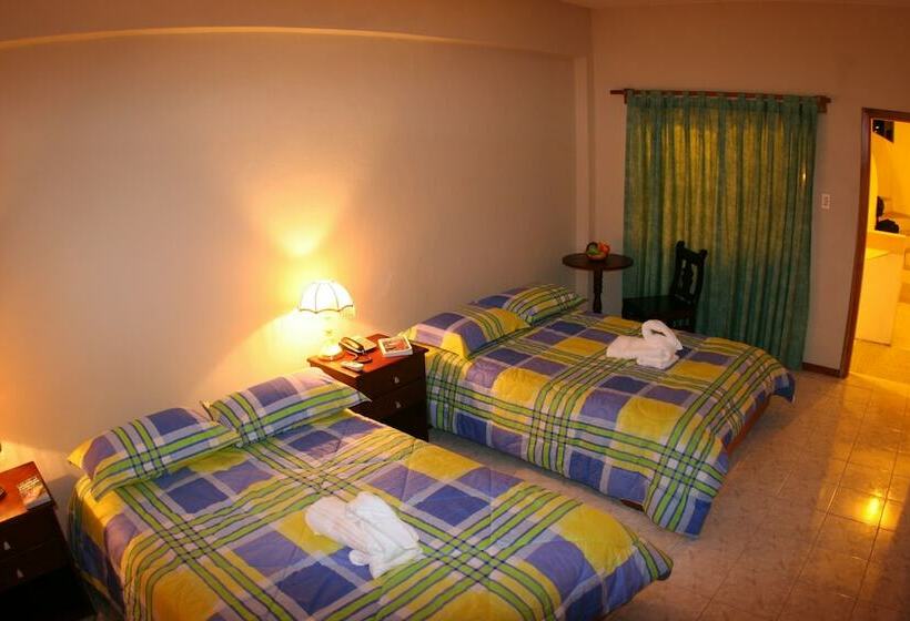 فندق Pelican Bay