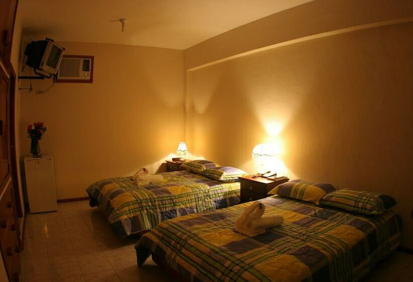 فندق Pelican Bay