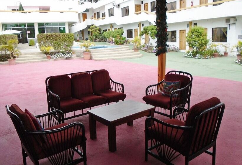 فندق Pelican Bay