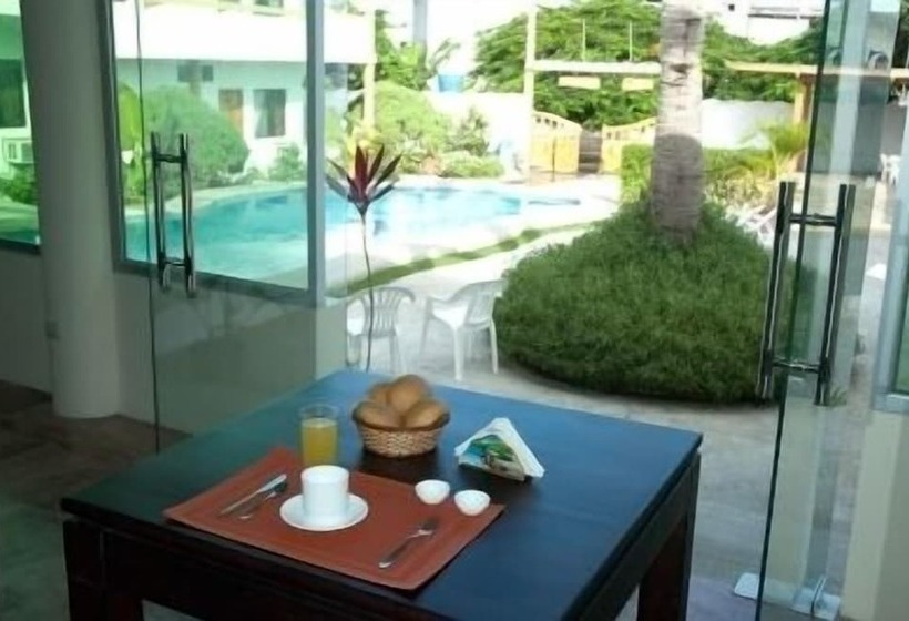 فندق Pelican Bay