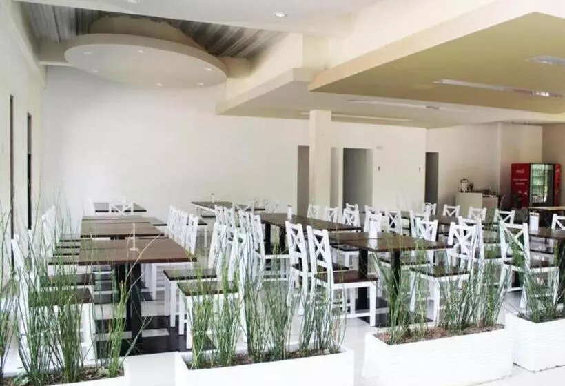 Hotel Pp University
