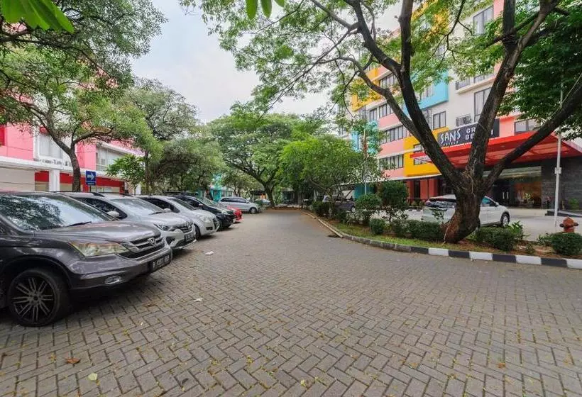 Sans Hotel Green Bekasi By Reddoorz