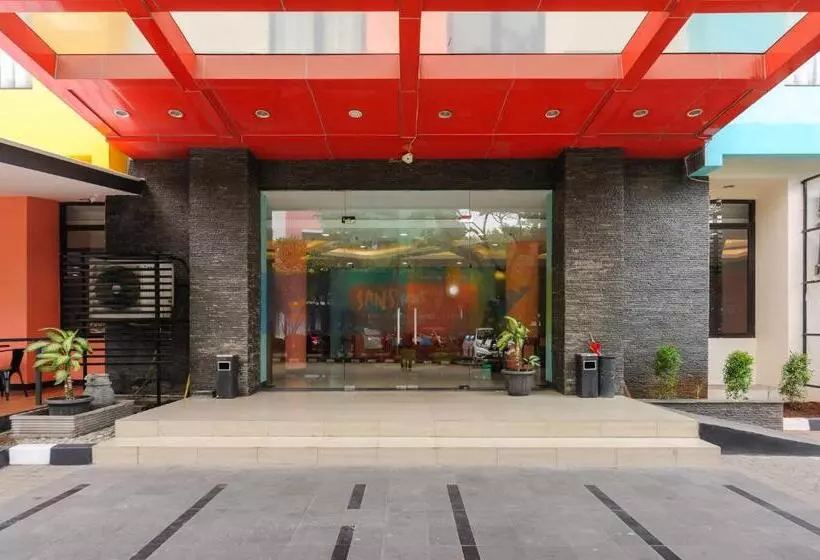 Sans Hotel Green Bekasi By Reddoorz