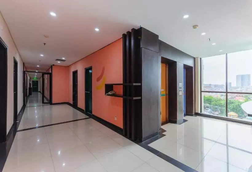 Sans Hotel Green Bekasi By Reddoorz