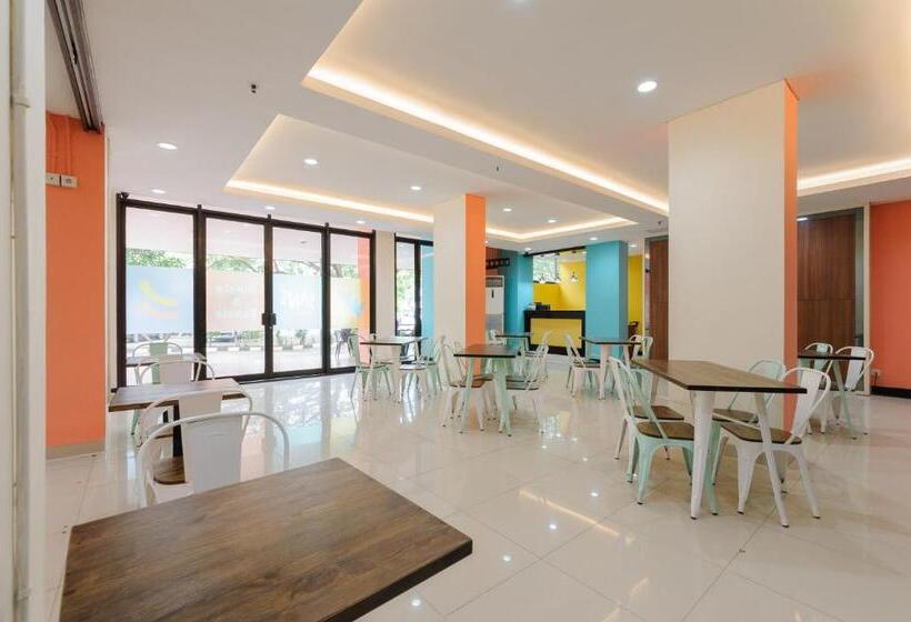 Sans Hotel Green Bekasi By Reddoorz