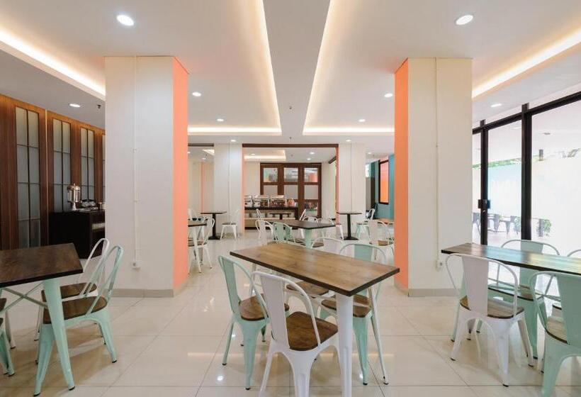 Sans Hotel Green Bekasi By Reddoorz