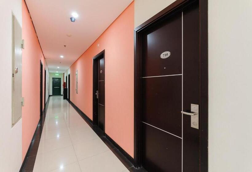 Sans Hotel Green Bekasi By Reddoorz