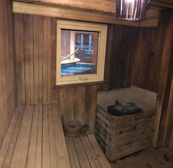 Linda Bay Beach & Resort Spa