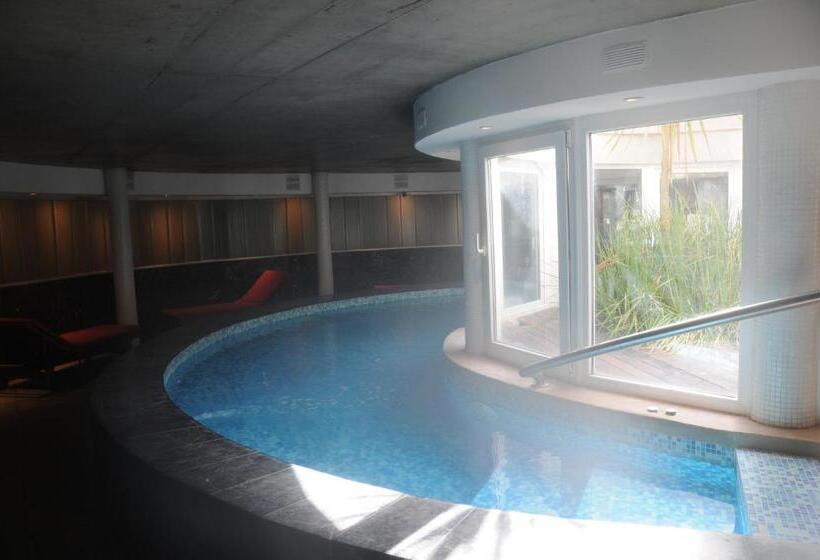 Linda Bay Beach & Resort Spa