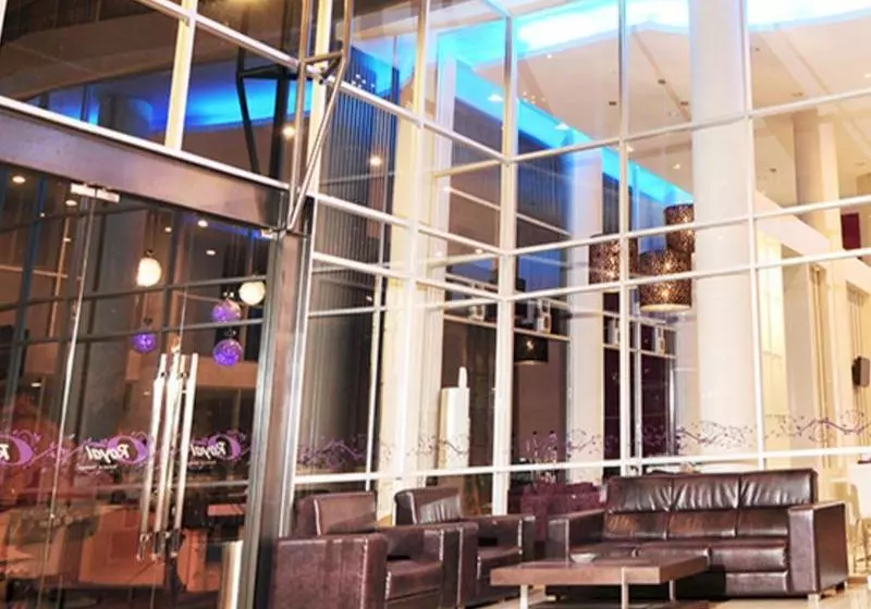 Hotelli Royal  N  Lounge