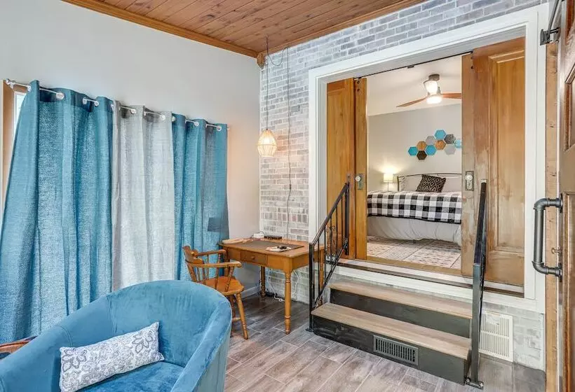 Cozy Tiffin House W/ Private Pool: 1 Mi To Town!